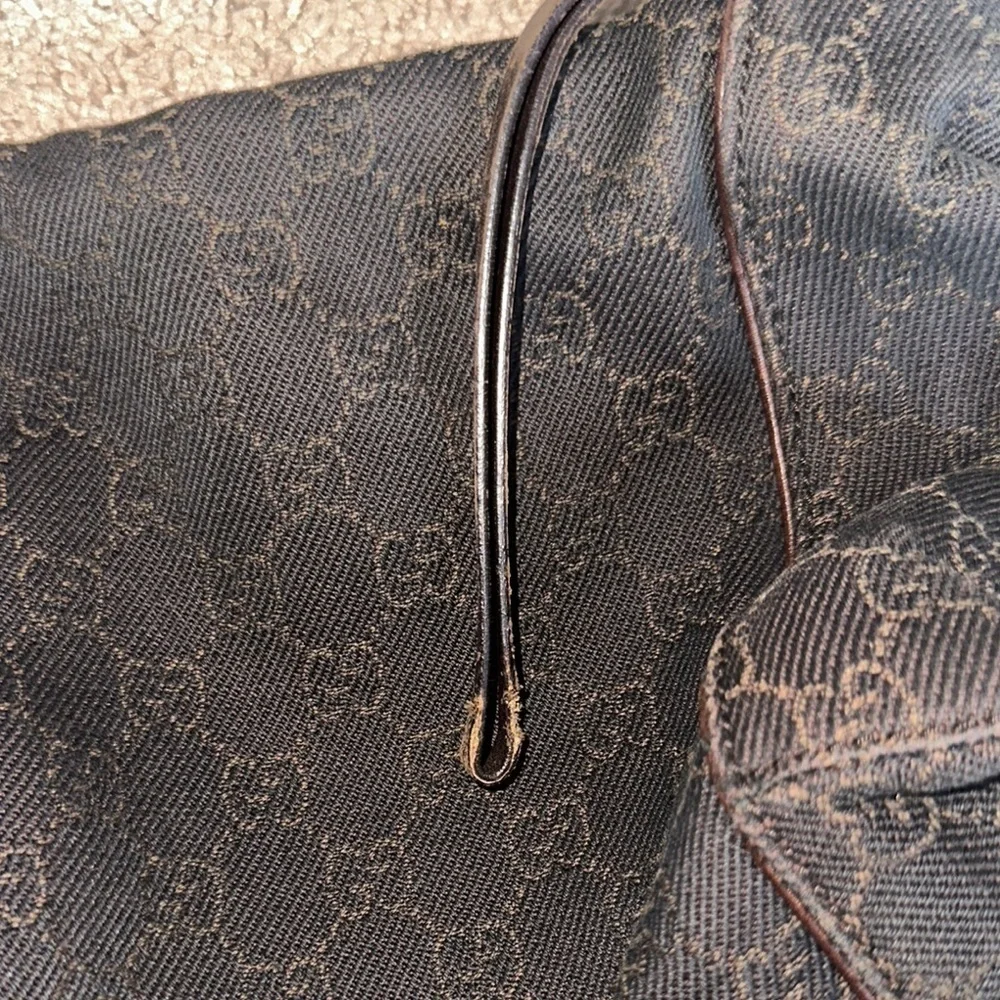 Gucci GG Vintage Canvas Zippered Hobo Bag Black Brown